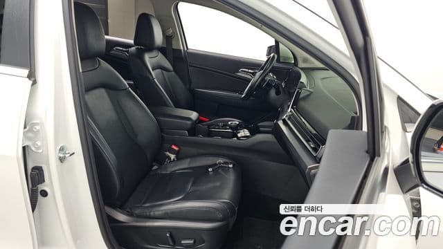 Kia Sportage 2022 — ფოტო 11/20