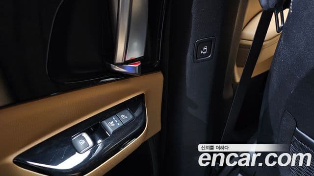 Kia Carnival 2021 — Şəkil 19/20