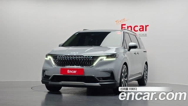 Kia Carnival 2023 — ფოტო 3/20