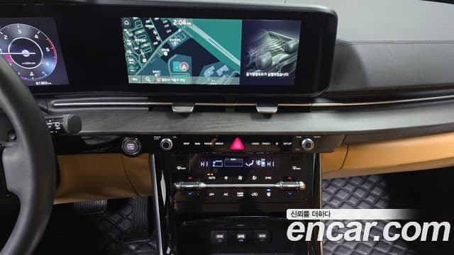 Kia Carnival 2023 — ფოტო 14/20