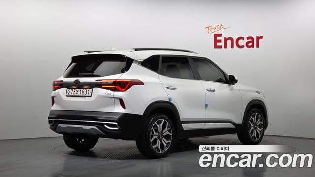 Kia Seltos 2021 — Şəkil 2/20