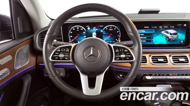 Mercedes-Benz GLE-Class 2021 — ფოტო 5/14