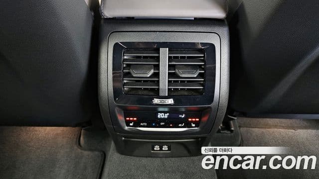 BMW X4 2025 — фото 18 из 20