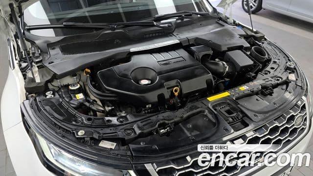 Land Rover Range Rover Evoque 2019 — фото 6 из 20