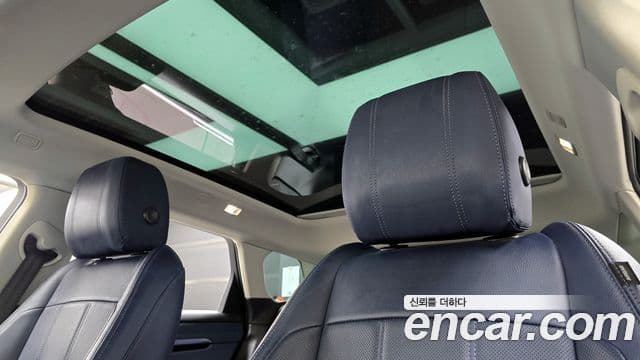 Land Rover Range Rover Evoque 2019 — ფოტო 17/20