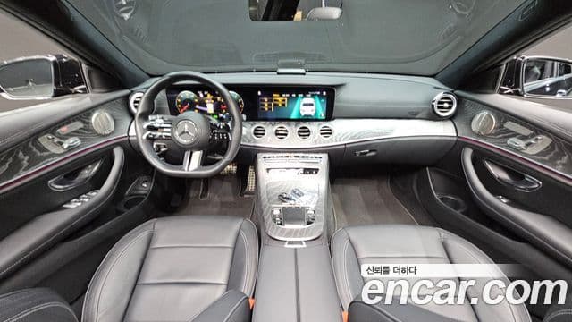 Mercedes-Benz E-Class 2021 — Фото 10/20