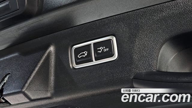 Kia Sorento 2024 — ფოტო 17/20
