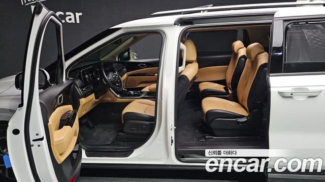 Kia Carnival 2021 — Şəkil 10/20