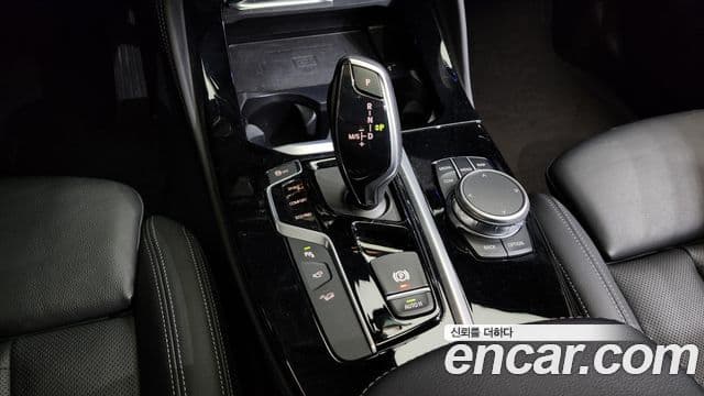 BMW X4 2021 — Şəkil 9/20