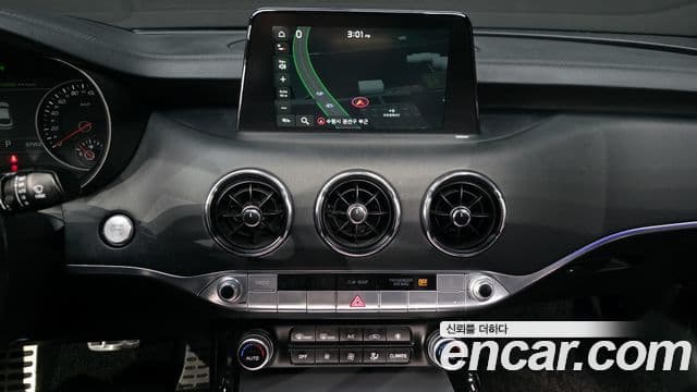 Kia Stinger 2020 — фото 14 из 20
