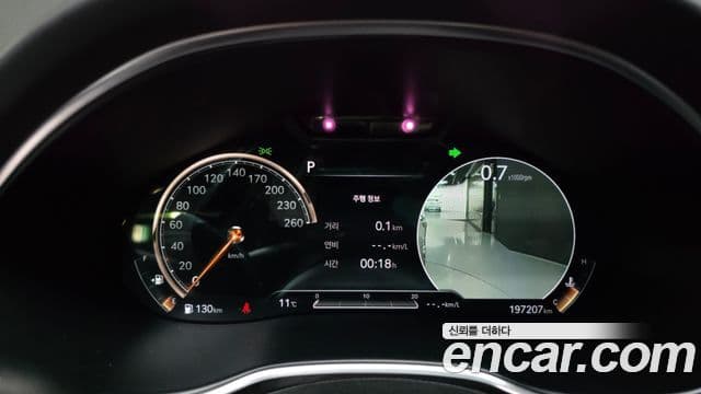 Genesis G80 2020 — ფოტო 8/20