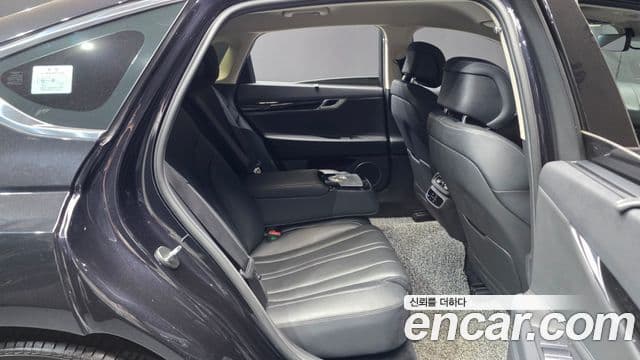 Genesis G80 2020 — ფოტო 14/20
