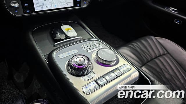 Genesis G90 2022 — ფოტო 7/20