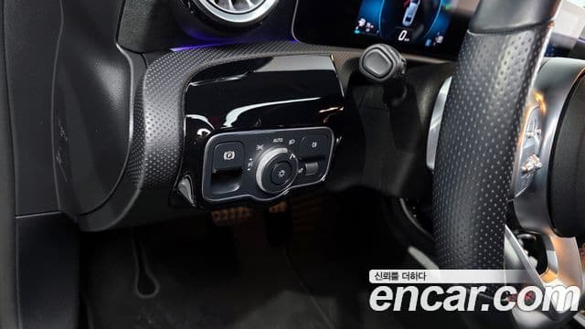 Mercedes-Benz A-Class 2020 — Şəkil 17/20