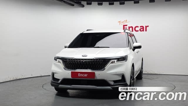 Kia Carnival 2021 — Фото 3/20