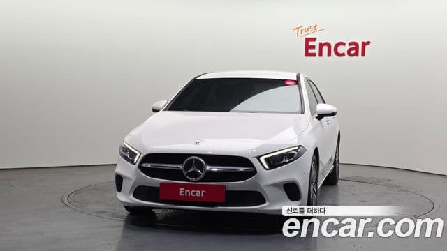 Mercedes-Benz A-Class 2021 — Şəkil 16/20