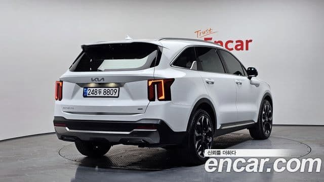 Kia Sorento 2023 — Şəkil 2/20