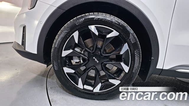 Kia Sorento 2023 — Şəkil 5/20