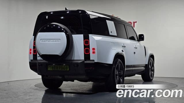 Land Rover Defender 2024 — ფოტო 2/20