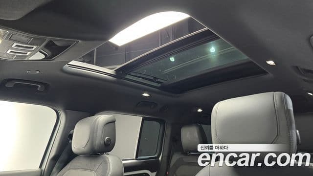 Land Rover Defender 2024 — ფოტო 19/20