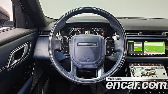 Land Rover Range Rover Velar 2018 — ფოტო 13/20