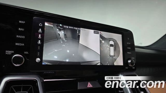 Kia Sorento 2023 — фото 15 из 20