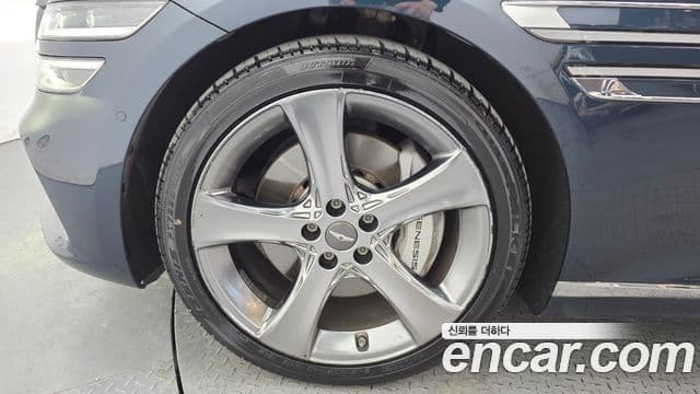 Genesis Electrified G80 2021 — ფოტო 5/20
