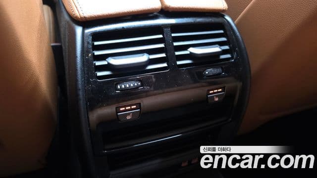 BMW 5 Series 2022 — Şəkil 19/20