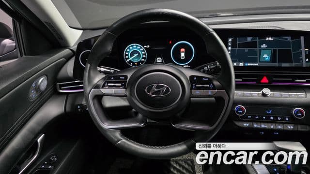 Hyundai The New Avante Hybrid 2021 — ფოტო 2/20