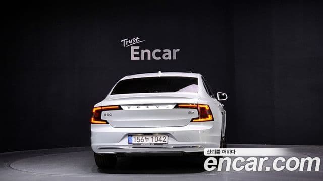 Volvo S90 2021 — ფოტო 3/20