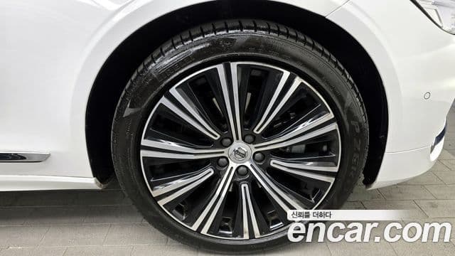 Volvo S90 2021 — ფოტო 4/20