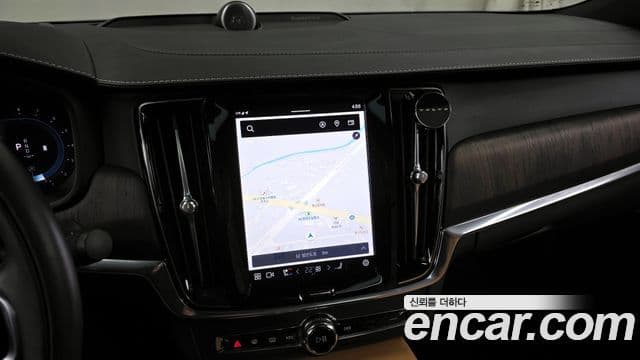 Volvo S90 2021 — ფოტო 14/20