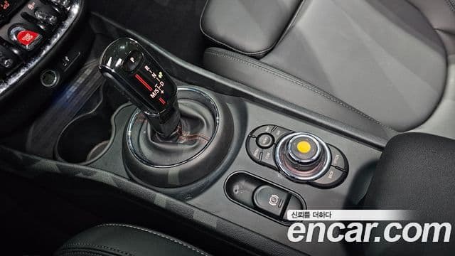 Mini Cooper S Clubman 2020 — ფოტო 9/20