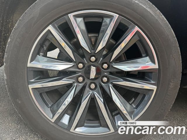 Cadillac Escalade 2022 — фото 4 из 10