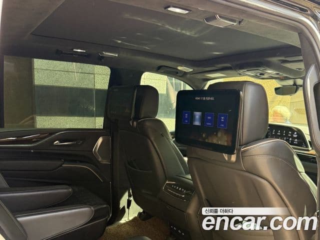 Cadillac Escalade 2022 — фото 5 из 10