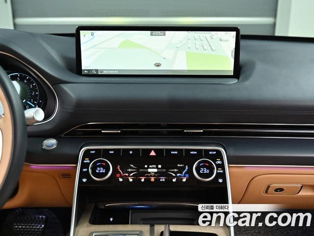 Genesis GV80 2020 — фото 14 из 20