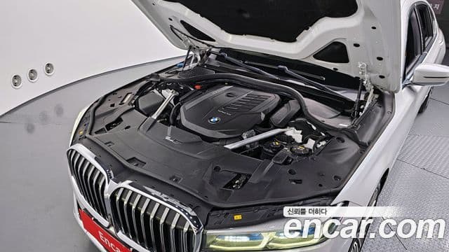 BMW 7 Series 2019 — ფოტო 6/20