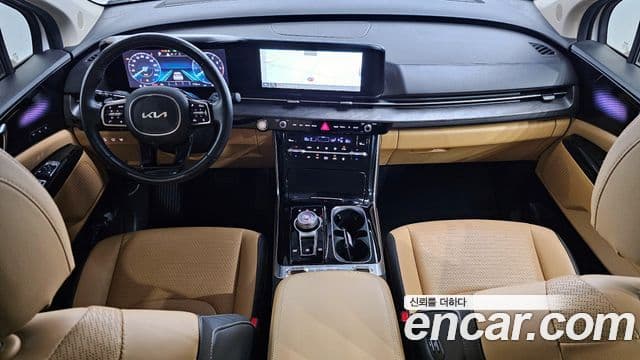 Kia Carnival 2022 — фото 7 из 20