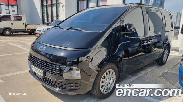 Hyundai Staria, 2023