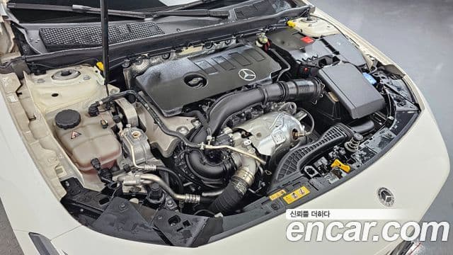 Mercedes-Benz A-Class 2022 — ფოტო 6/20