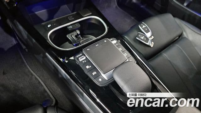 Mercedes-Benz A-Class 2022 — ფოტო 18/20