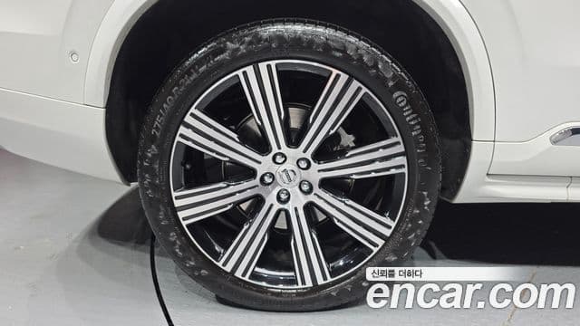 Volvo XC90 2022 — фото 5 из 20