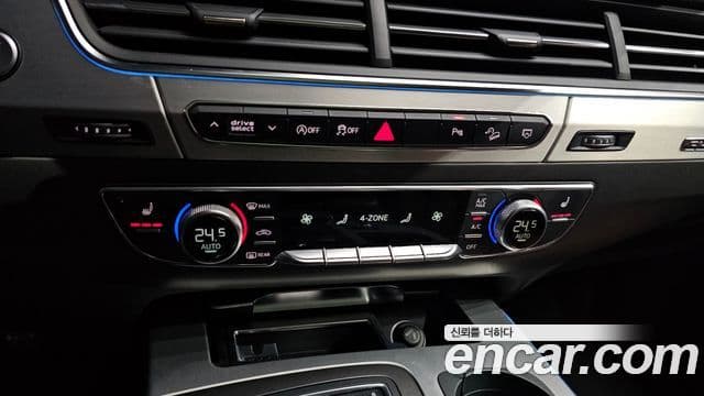 Audi Q7 2019 — Şəkil 18/20