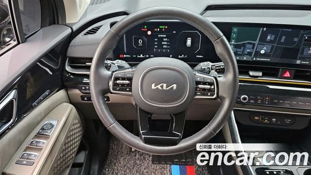 Kia Carnival 2023 — Фото 13/20