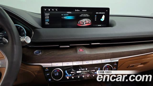 Genesis Electrified G80 2022 — фото 14 из 20