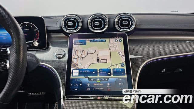Mercedes-Benz C-Class 2023 — ფოტო 15/20