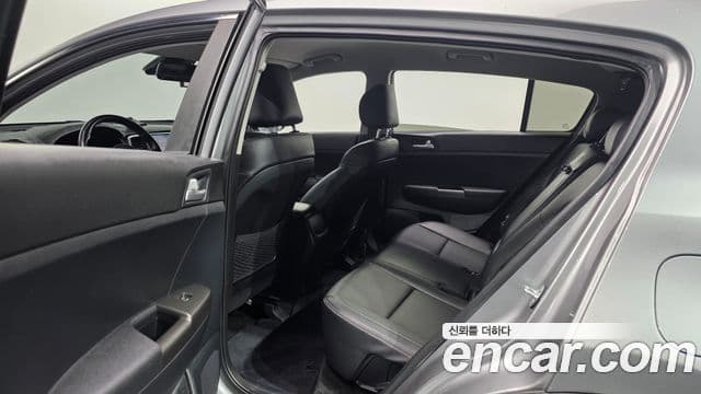 Kia Sportage The Bold 2021 — ფოტო 11/20