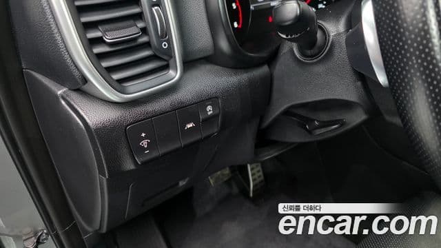 Kia Sportage The Bold 2021 — ფოტო 19/20