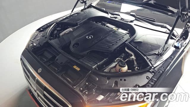 Mercedes-Benz S-Class 2022 — ფოტო 6/20
