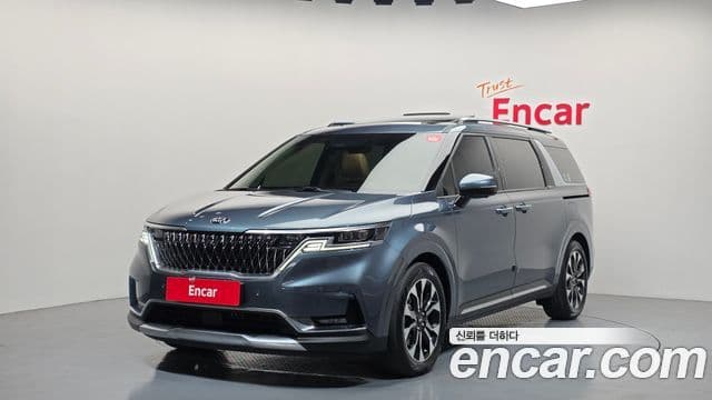 Kia Carnival 2021 — Фото 1/20
